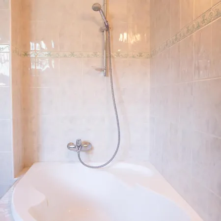 Rezidence Plesivec - Rodinny S 3 Loznicemi Homestay Cesky Krumlov