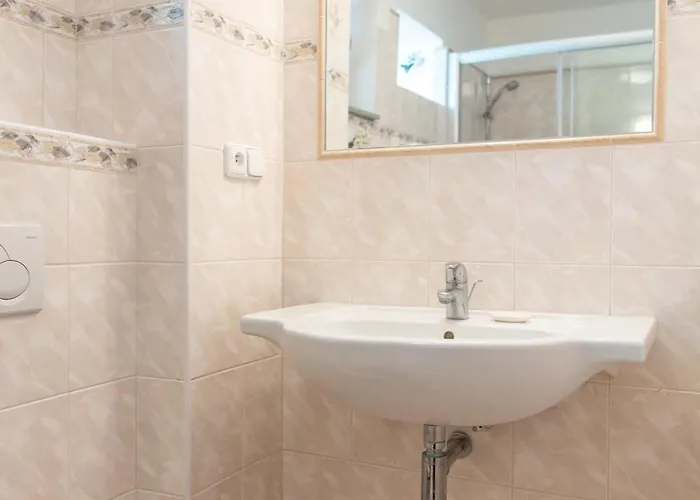 Rezidence Plesivec - Rodinny S 3 Loznicemi