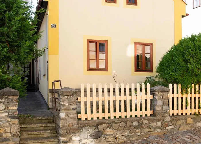 Rezidence Plesivec - Rodinny S 3 Loznicemi